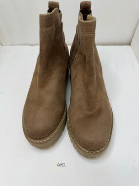 Dolce Vita Women’s Chelsea Platform Boot - Tan Suede size 8